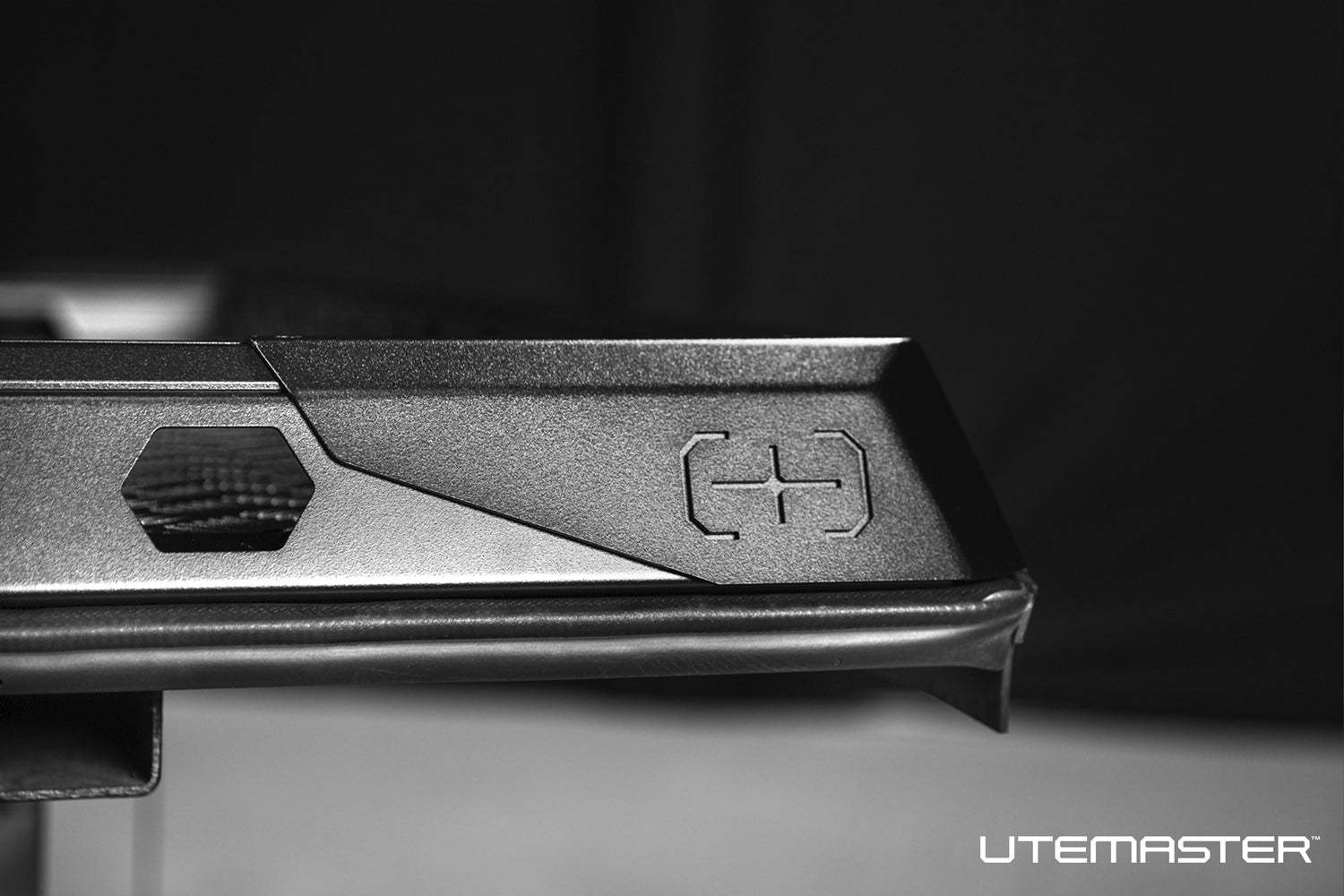 Load-Lid with Destroyer Side Rails to suit Ford F250 6' 75" Bed